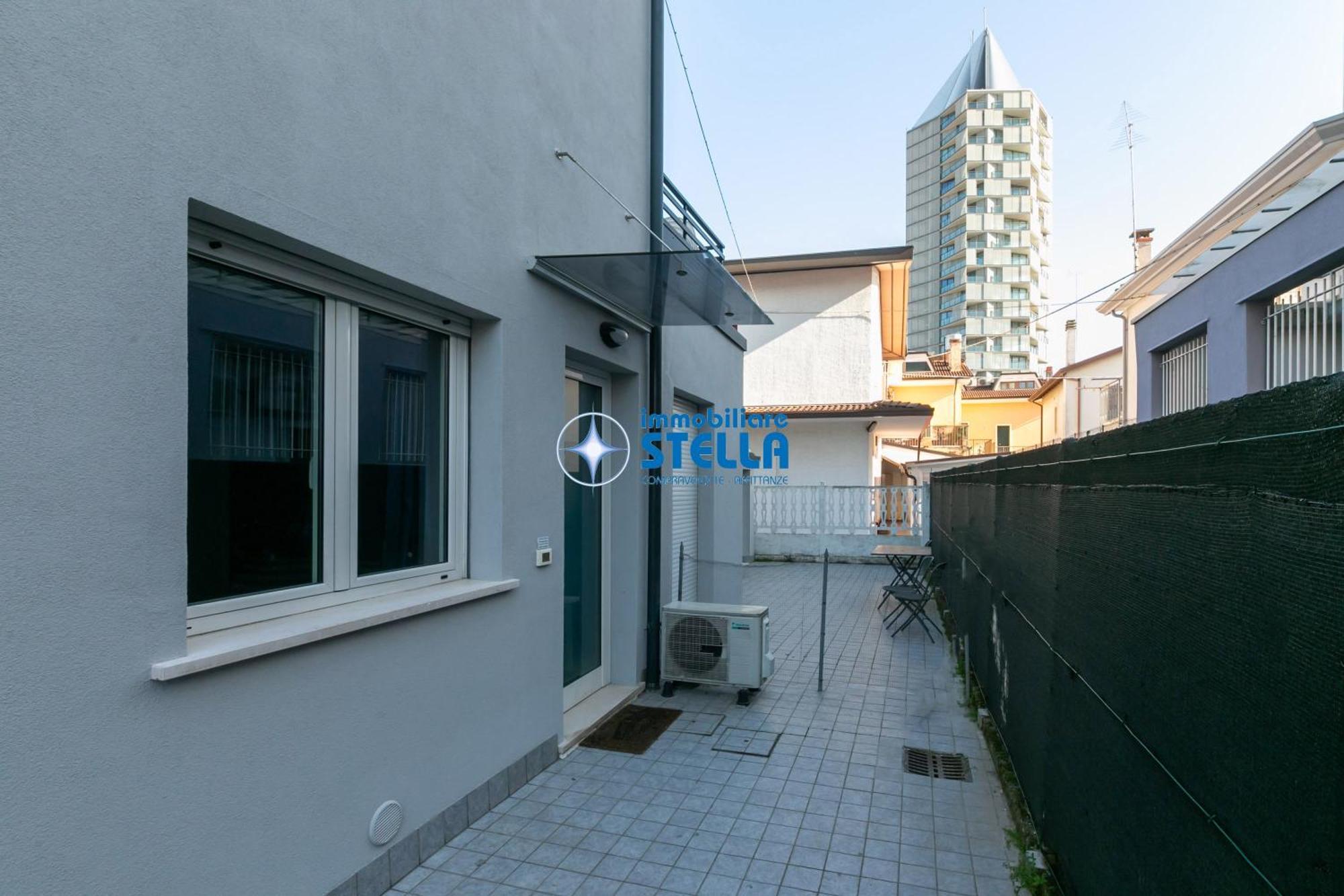 Condominio Milan Лидо-ди-Езоло Экстерьер фото